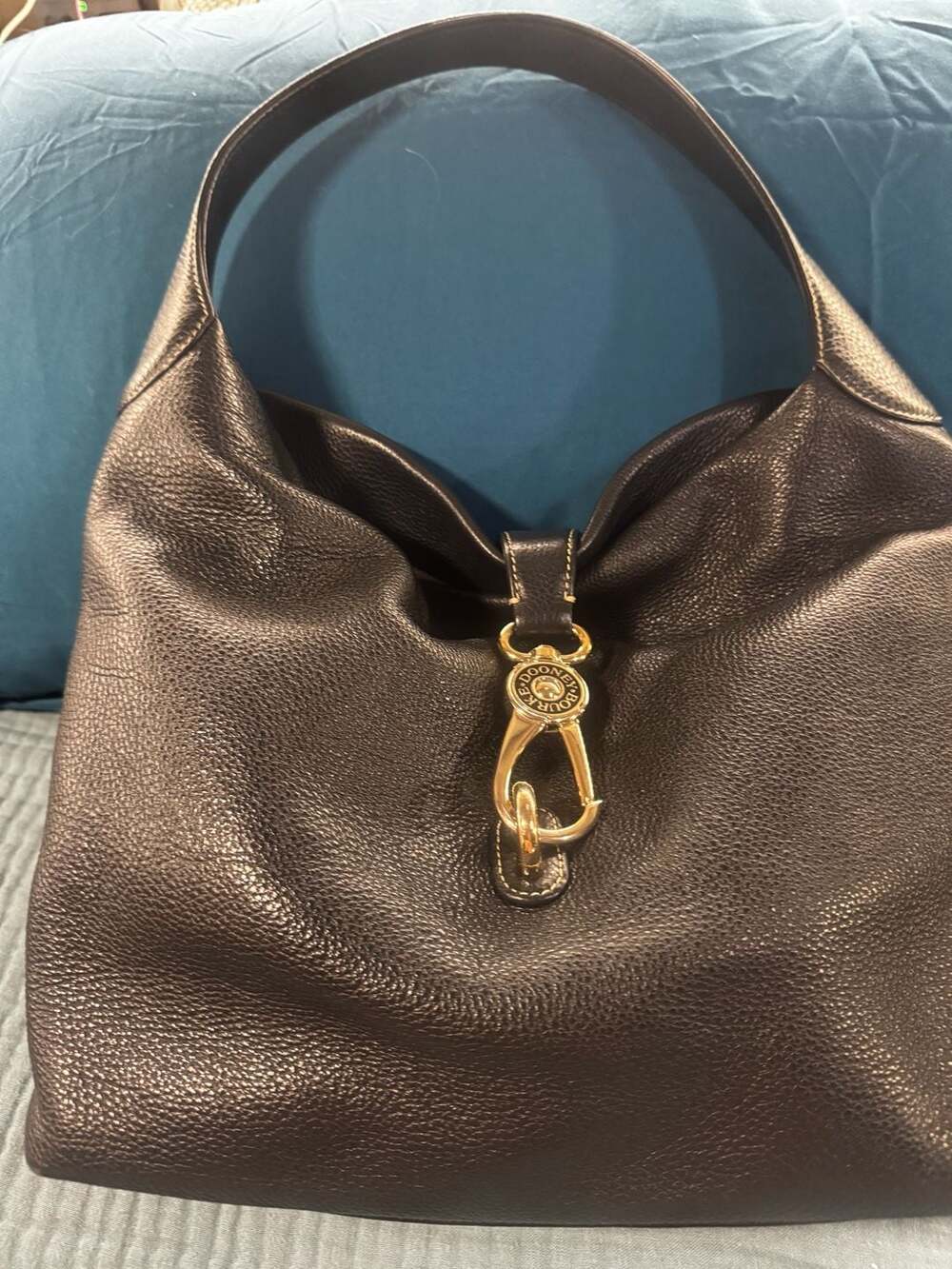 VINTAGE LEATHER DOONEY BOURKE 2L740 BL LOGO LOCK SHOULDER BAG.NEW - Picture 4 of 8